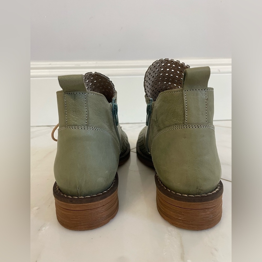 Casta, euro 38 US Women’s 7.5-8, Ravva Sage Green Perforated Leather Ankle Boots - Picture 4 of 10